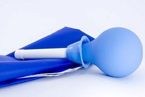 lavement nettoyant pour éliminer les parasites du corps